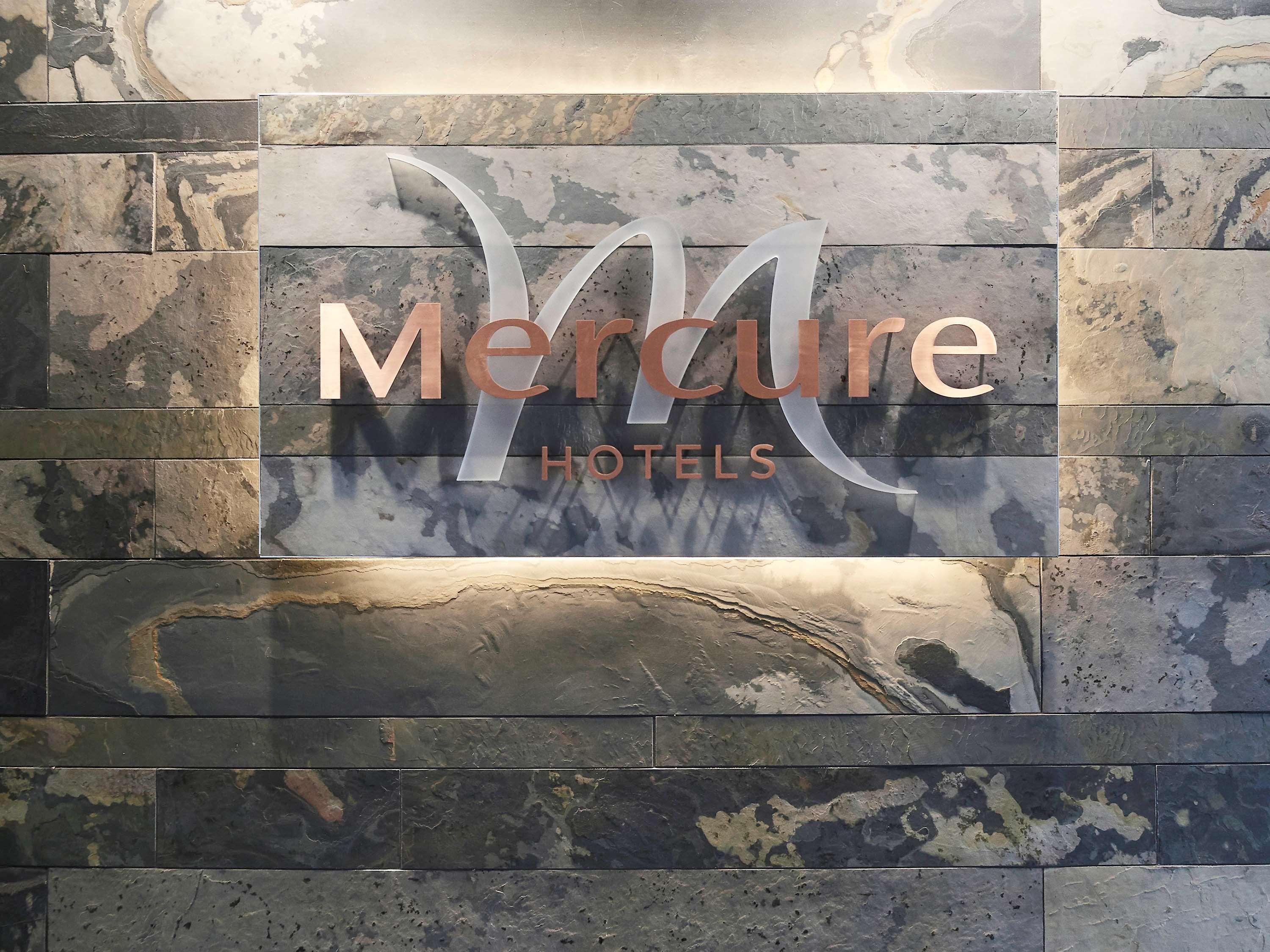 Mercure Cardiff Holland House Hotel & Spa Exterior photo